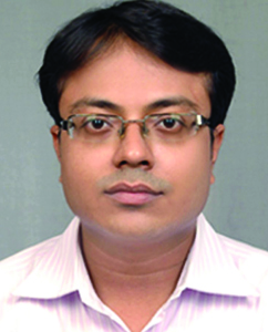 भिलाई। किडनी दिवस के मौके पर 8 मार्च को स्मृति नगर स्थित आरोग्यम में गुर्दा, प्रोस्टेट, पथरी एवं मूत्र रोगों की नि:शुल्क जांच की जाएगी। यह जानकारी यूरोलॉजिस्ट डॉ नवीन राम दारुका ने दी। डॉ दारूका ने बताया आबादी का लगभग 10 फीसदी किसी न किसी प्रकार के किडनी अथवा मूत्र संस्थान के रोगों से ग्रस्त है। जागरूकता का अभाव एवं लापरवाही के कारण अकसर मरीज तब डाक्टर के पास पहुंचता है जब उसकी हालत काफी खराब हो चुकी होती है। ऐसे मरीजों की किडनी को बचाना काफी कठिन हो जाता है और फिर उसे डायलिसिस के लिए कहना पड़ता है। डॉ दारूका ने बताया कि कुछ लोगों में जहां किडनी रोग आनुवांशिक होता है वहीं अधिकांश लोगों में यह खान पान की गलतियों के कारण होता है।