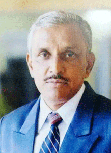 दुर्ग। शासकीय विश्वनाथ यादव तामस्कर स्नातकोत्तर स्वशासी महाविद्यालय, दुर्ग केे वाणिज्य के विभागाध्यक्ष एवं दुर्ग विश्वविद्यालय के वाणिज्य संकाय के डीन डॉ. ओ.पी. गुप्ता को राजभवन द्वारा जारी आदेश के परिपालन में दुर्ग विश्वविद्यालय दुर्ग का अस्थायी कुलपति नियुक्त किया गया है। डॉ. गुप्ता दुर्ग विश्वविद्यालय में स्थायी रूप से पूर्णकालिक नये कुलपति की नियुक्ति होने तक अस्थायी रूप से कुलपति का कार्यभार संभालेगें। डॉ. गुप्ता की नियुक्ति पर प्रसन्नता व्यक्त करते हुए साइंस कालेज दुर्ग के प्राचार्य डॉ. एस.के. राजपूत ने बताया कि दुर्ग विश्वविद्यालय के सेवानिवृत्त प्रथम कुलपति डॉ. एन.पी. दीक्षित भी साइंस कालेज दुर्ग के पूर्व प्राध्यापक तथा पूर्व प्राचार्य रह चुके है।