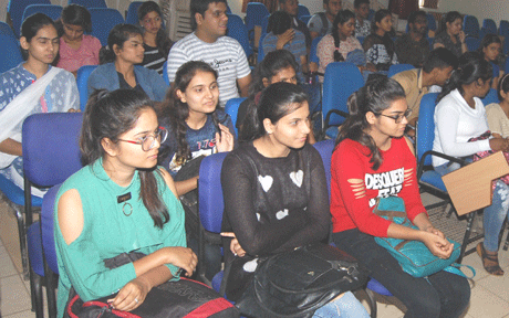 Swaroopanand College Bhajan