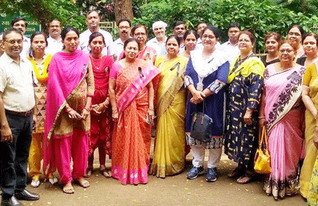 दुर्ग। शासकीय विश्वनाथ यादव तामस्कर स्नातकोत्तर स्वशासी महाविद्यालय, दुर्ग के समस्त प्राध्यापकों/सहायक प्राध्यापकों ने 6 सितंबर को काली पट्टी लगाकर छत्तीसगढ़ शासन द्वारा सातवें वेतनमान प्रदाय करने में की जा रही देरी के विरोध में अध्यापन कार्य किया। यह आयोजन छत्तीसगढ़ महाविद्यालय प्राध्यापक संघ के निर्देशानुसार किया गया।