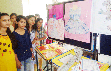 Textile design workshop in Patankar Girls College