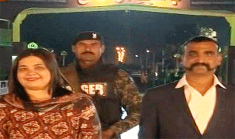Wing Commander Abhinandan Vartman Returns