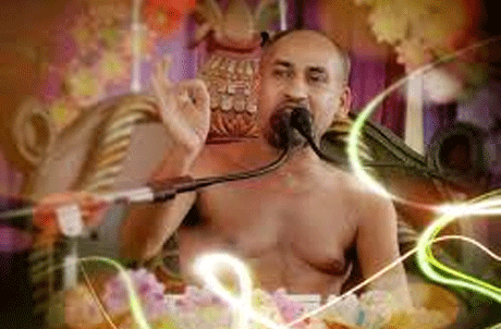 भिलाई। आचार्य विमर्श सागर महाराज ने कहा कि इस जगत में प्रत्येक जीव अपनी इच्छा को पूरा होता हुआ देखना चाहता है। चाहे वह बालक हो, युवा हो या फिर वृद्ध, अमीर हो या गरीब, प्रत्येक व्यक्ति की कुछ इच्छाएं होती हैं। हर व्यक्ति अपनी इच्छाओं को पूर्ण करना चाहता है। लेकिन चाहने मात्र से संसार में किसी की इच्छाएं पूर्ण नहीं होती। मात्र वही जीव पुण्यशाली व सौभाग्य शाली है जिनकी सभी इच्छाएं पूर्णता को प्राप्त हो पाती हैं।