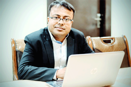 Urologist Dr Naveen Daruka