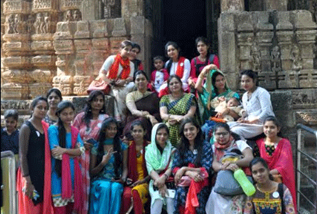 Bhilai Mahila Mahavidyalaya students visit Bhoramdeo