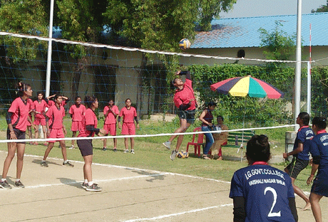 Univeersity-Volleyball03