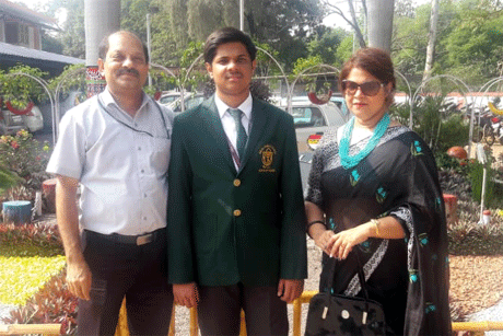 Shashwat Tops ZEE Mains in Chhattisgarh
