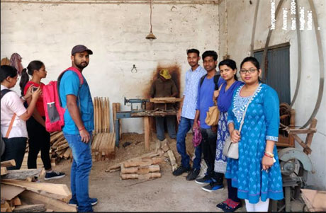 SSMV Commerce students plant saplings in industrial area