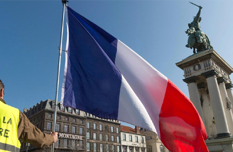France Flag color change goes unnoticed
