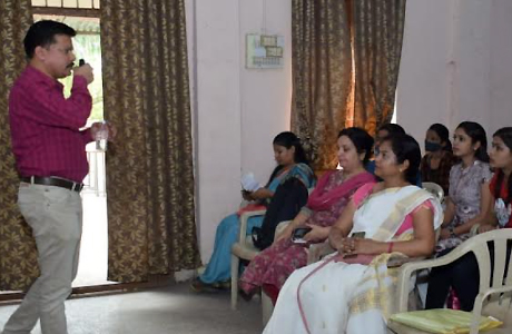 Quiz and Seminar at Vaishali Nagar College