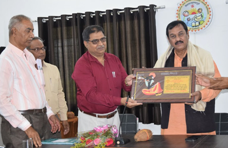 Stakeholders feliciated in Science College