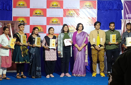 MyFM selects Campus Stars in MJ College