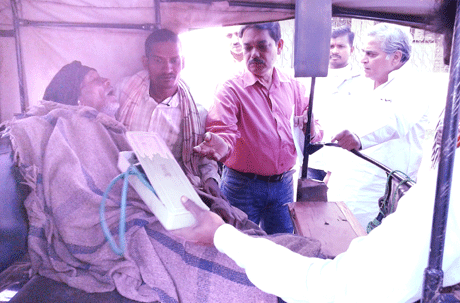 arun vora, govt ayurvedic hospital durg, motilal vora, congress, auto