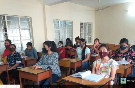स्वरूपानंद कॉलेज में उपभोक्ता अधिकार पर परिचर्चा