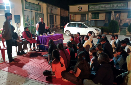 एमजे कालेज के रासेयो शिविर में पहुंचे अधिकारी, दिए महत्वपूर्ण टिप्स