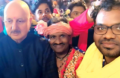 Rikhi Chhatriya wins hearts in Khajuraho Festival