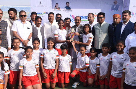 Girls bringing fame to India in Hockey on international level