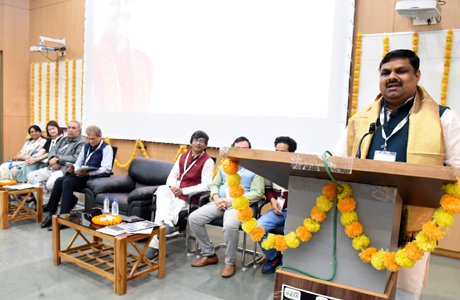 Minister Gajendra Yadav speaks on Sustainable India in IIT Bhilai