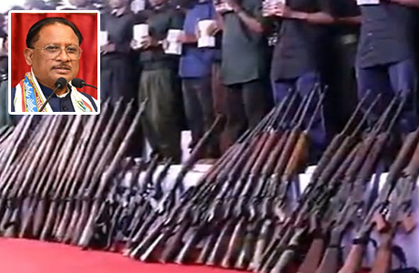 Maoist cadre surrender under Puna Margem in Bijapur