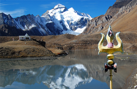 Parvati Sarovar of Adi Kailash is equally enchanting to Mansarovar of Kailash