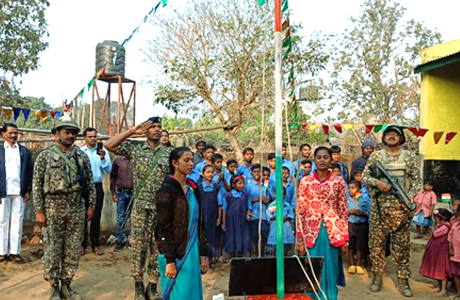 आजादी की सांस : अबूझमाड़ के जाटलूर में पहली बार लहराया तिरंगा