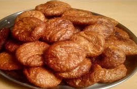 मिठाइयों के देश भारत में “अइरसा” की बात ही निराली है