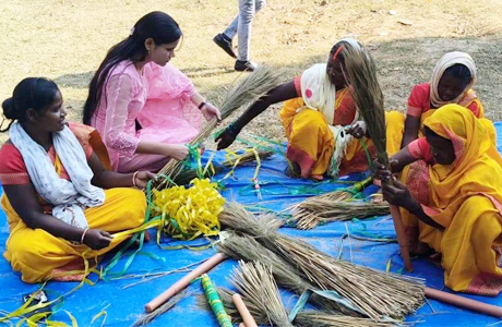 पहाड़ी कोरवा महिलाओं को मिला रोजगार और आत्मनिर्भरता का संबल
