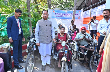 CM Sai gives battery tricycle and funds for treament in Jandarshan
