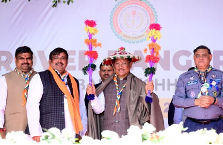 CM addresses National Ranger Rover Zamboorie at Dudhli Balod