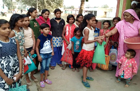 छेर-छेरा मांगने गली मोहल्ले में घूम रही टोलियां, क्या है यह पर्व