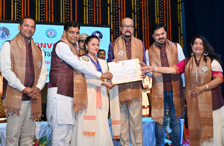 इंदिरा कला संगीत विश्वविद्यालय दीक्षांत, राज्यपाल के हाथों 305 सम्मानित