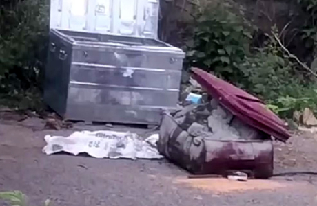 पलक झपकते कसाई में तब्दील हो रहा हंसता बोलता आदमी