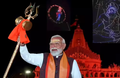 PM joins Somnath Swabhiman Parv, Raises the Trishul