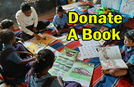 "पढ़ेसे बस्तर" से बच्चों को मिल रही मिनी लाइब्रेरी की सौगात