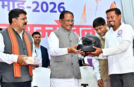 सड़क सुरक्षा में पुलिस मितानों की भूमिका होगी महत्वपूर्ण : साय