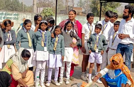 Students visit SLRM centre and pledge to handle waste properly