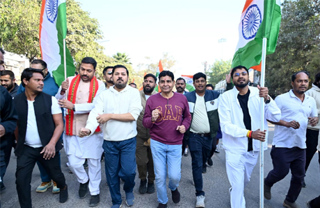 Tankram Verma leads Youth Run on Vivekananda Jayanti