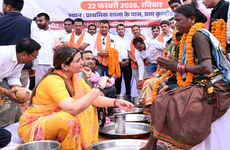 पंडरिया विधायक भावना के प्रयासों से 165 आदिवासी परिवारों घरवापसी