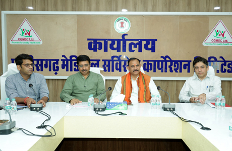 समय पर दवाइयां नहीं मिली तो नपेंगे अधिकारी : स्वास्थ्य मंत्री