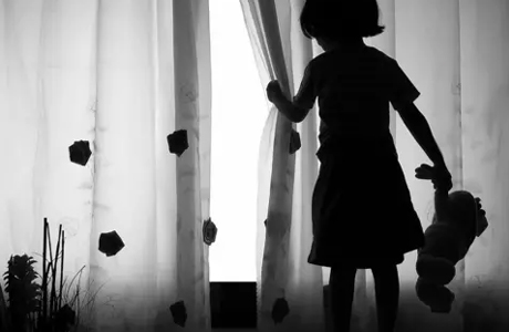 तीन साल की बच्ची का चचेरे भाई ने किया रेप, पिता को भी धमकाया