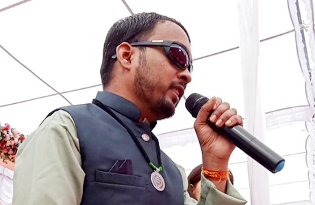 संकल्प से दी विकलांगता को मात, आत्मनिर्भर बने अभिनन्दन