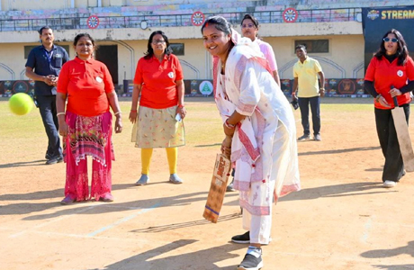 खेल मड़ई बना स्वास्थ्य और सौहार्द का मंच - मंत्री लक्ष्मी राजवाड़े