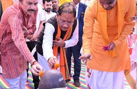 नीलकंठेश्वर महादेव की प्राण-प्रतिष्ठा में शामिल हुए मुख्यमंत्री