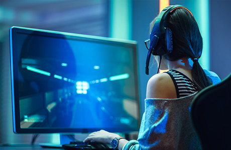 ऑनलाइन गेमिंग में फांसकर बच्चों को आतंकी बनाने की साजिश!