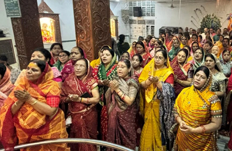 सत्तीचौरा माँ दुर्गा मंदिर में विशाल प्रतिमा के 16 साल पूर्ण