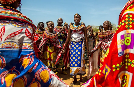 रेप पीड़ितों का गांव, संबंध बनाने जाना पड़ता है बाहर