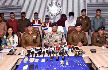 हाईटेक चोर : कॉल ट्रेसिंग से बचने वॉकीटॉकी का इस्तेमाल