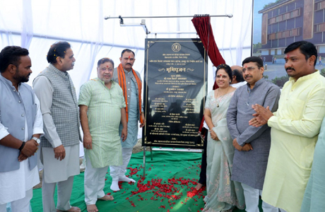 धरसींवा के सरोना में 100 बिस्तर वाले नवीन अस्पताल का भूमिपूजन