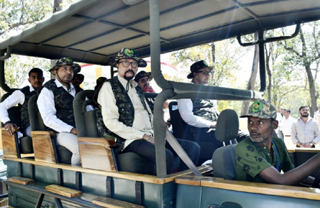 राज्यपाल रमेन डेका ने किया अचानकमार टाइगर रिजर्व का दौरा