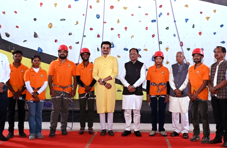 एडवेंचर स्पोर्ट्स : मुख्यमंत्री ने क्लाइंबिंग वॉल स्टेडियम का किया शुभारंभ